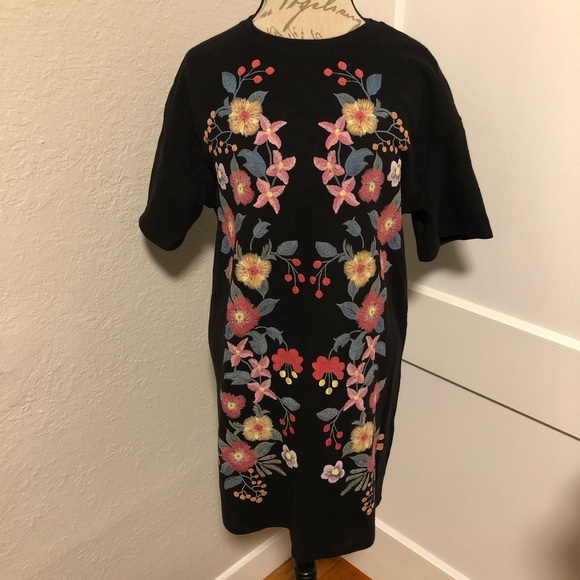 Zara Dresses & Skirts - Zara Trafaluc Short Sleeve Shirt Dress with Faux Embroidered Floral Print